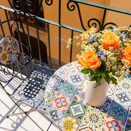 Gib's Balcony *